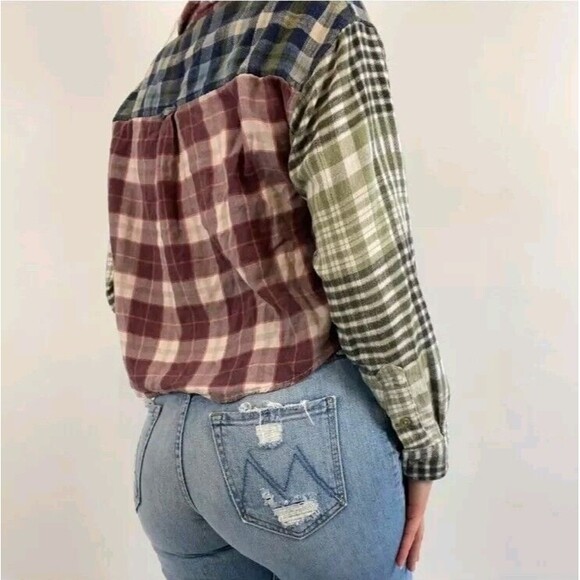 American Eagle Womens Crop Button Up Shirt M Multi Color Plaid Patchwork Flannel - Picture 2 of 6